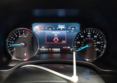 2019 Ford Expedition Platinum z USA, uszkodzony, nr VIN 1FMJU1MT1KEA44948